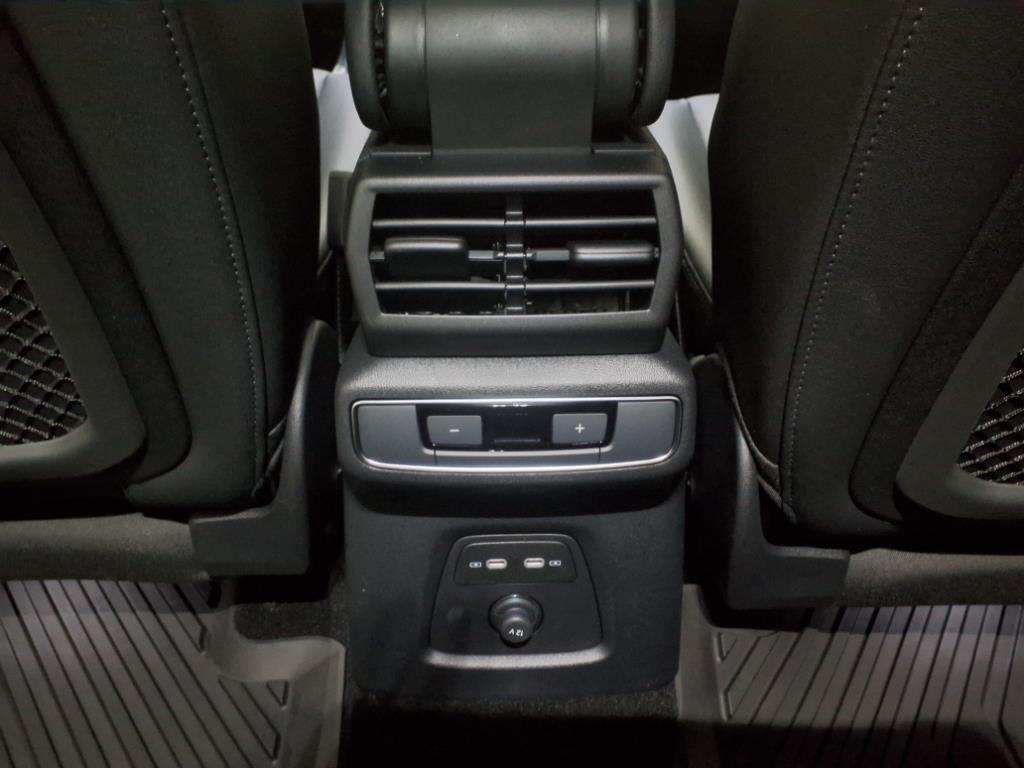 2025 Audi Q4 e-tron Premium Plus - Photo 8