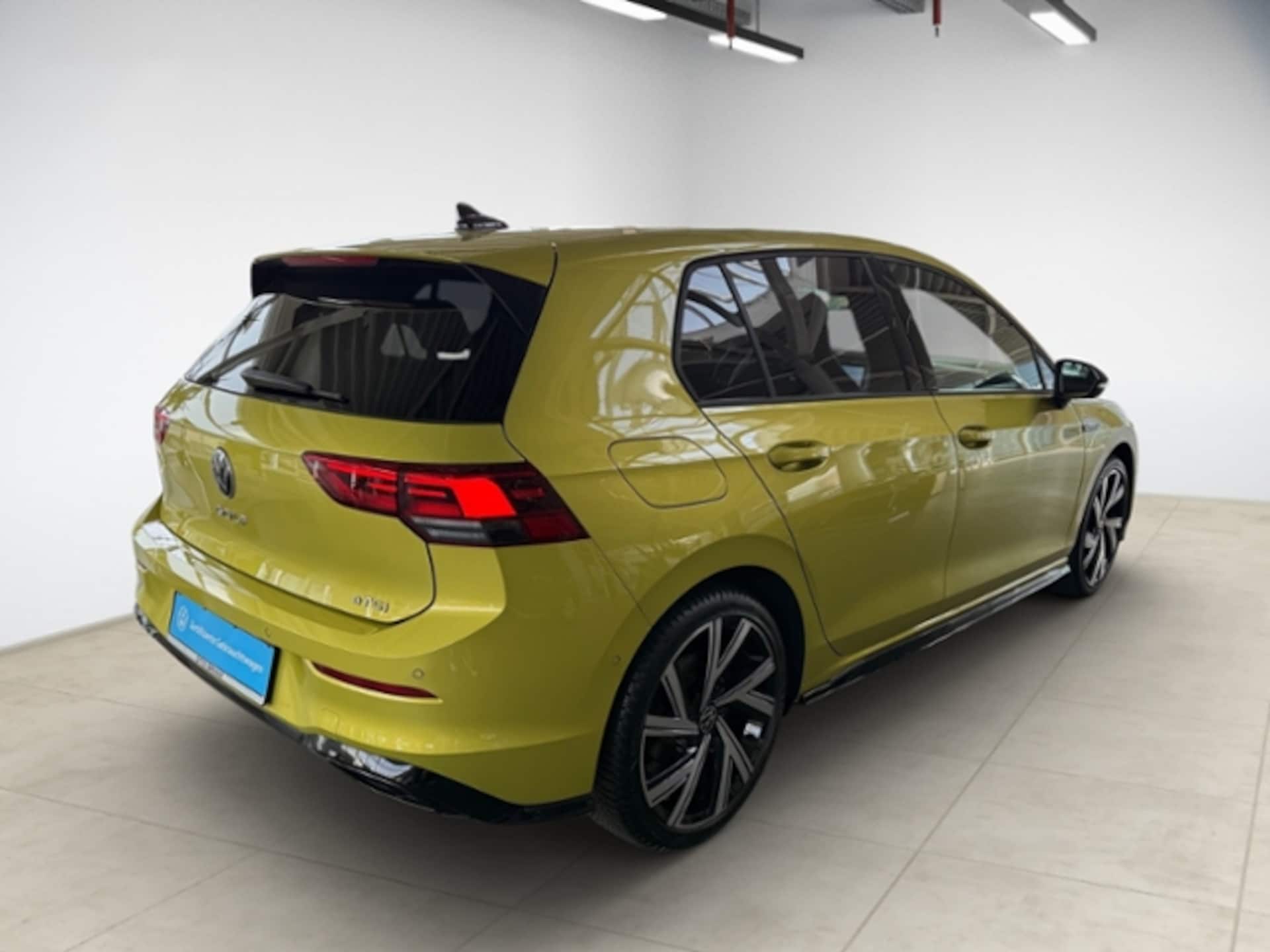 Volkswagen Golf R-Line