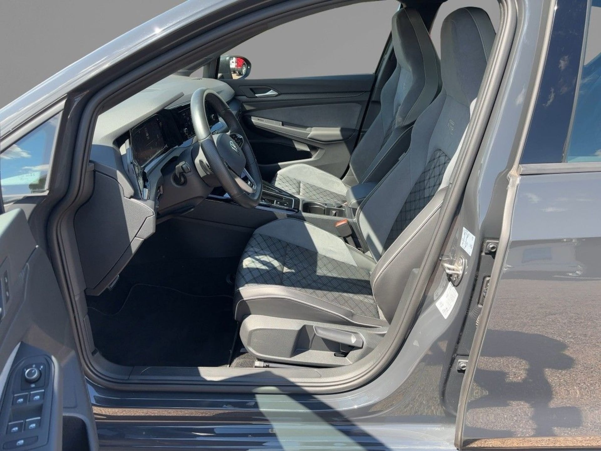 Volkswagen Golf R-Line