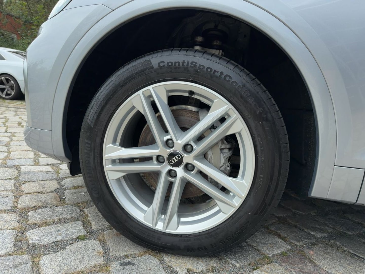 Bild über Audi Q5 Sportback 40 TDI quattro S tronic - für weitere Informationen kontaktieren Sie den Audi Partner