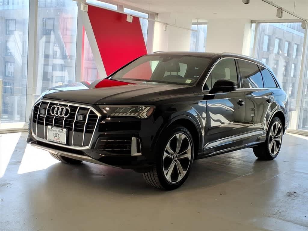 2023 Audi Q7 55 Premium Plus quattro Tiptronic's photo