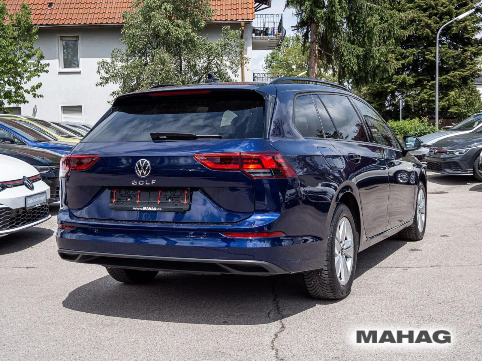 Volkswagen Golf Variant Life