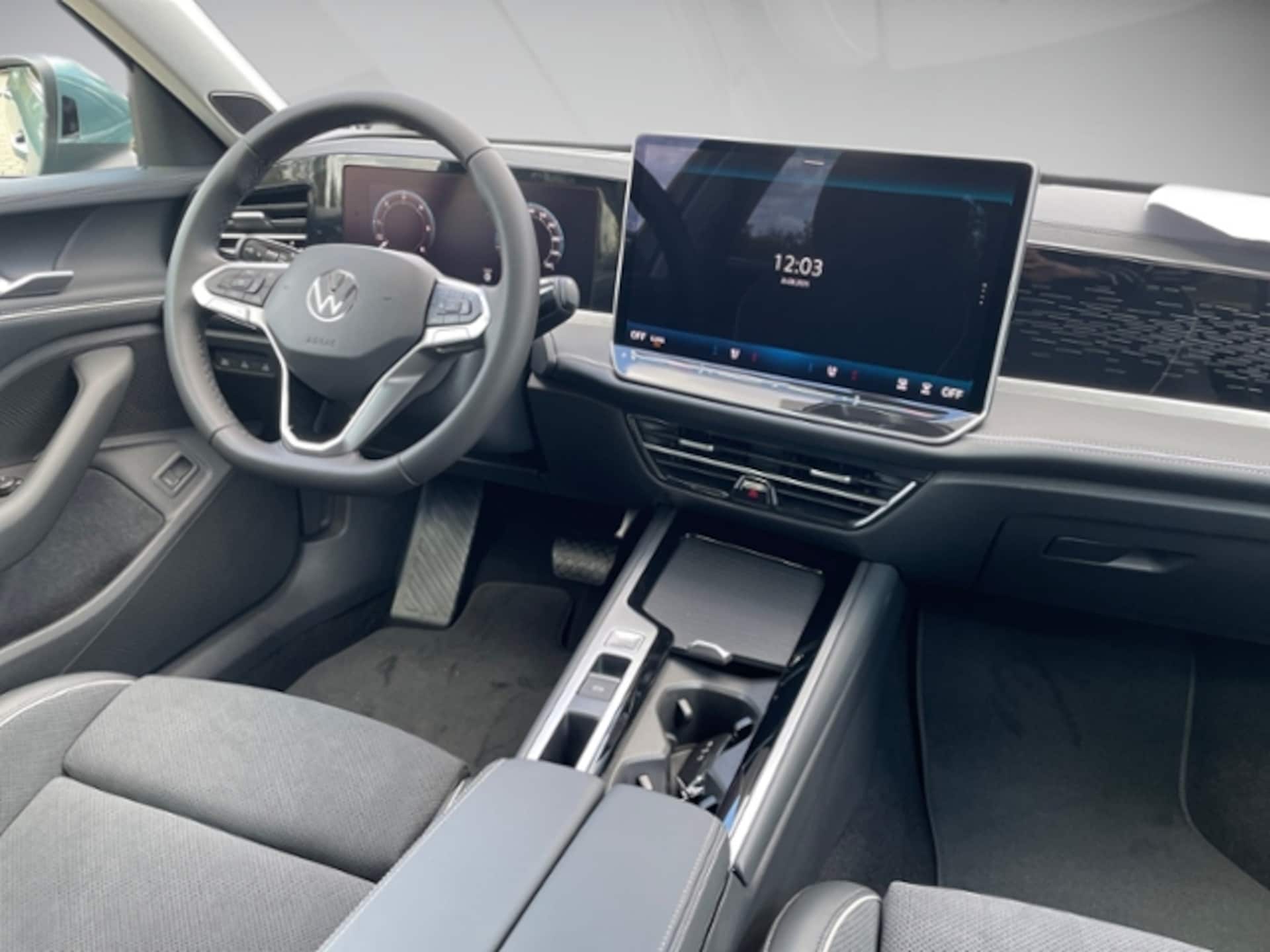 Volkswagen Passat Elegance