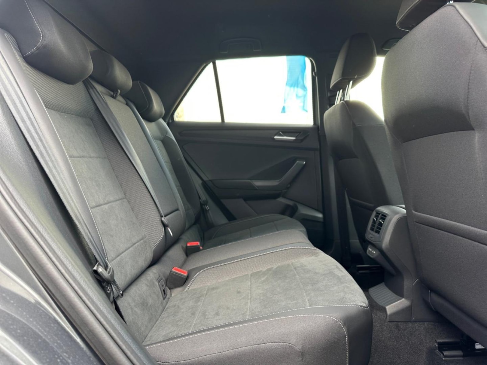 Volkswagen T-Roc – Bild 11