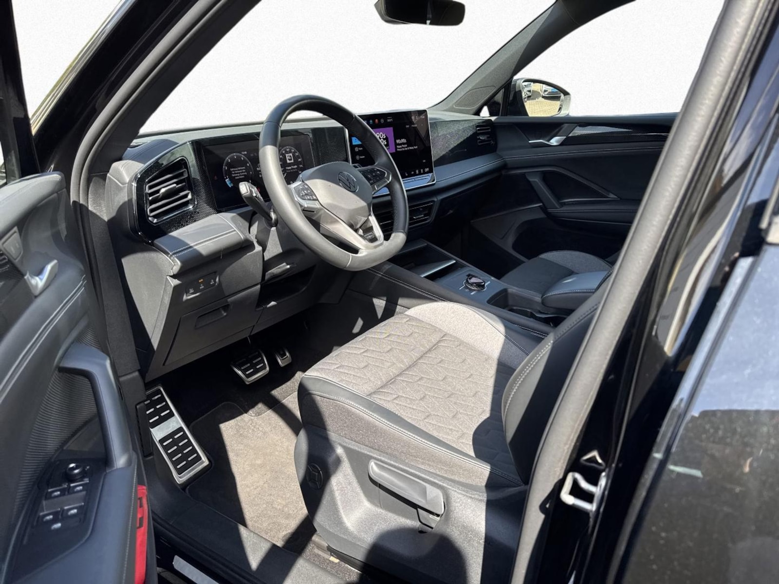 Volkswagen Tiguan – Bild 12