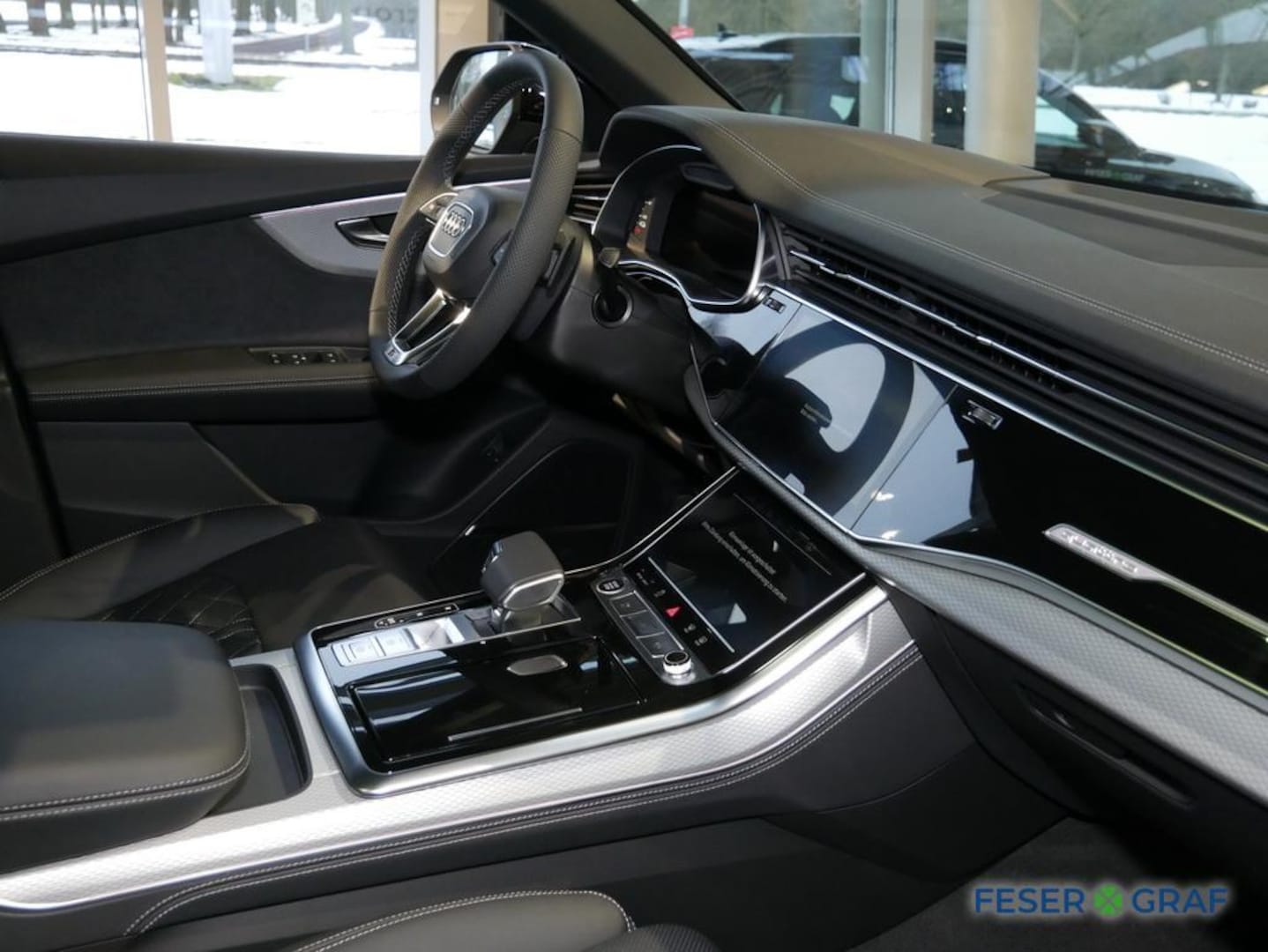Bild über Audi Q8 SUV TFSI e S line business TFSI e quattro 360 kW tiptronic - für weitere Informationen kontaktieren Sie den Audi Partner