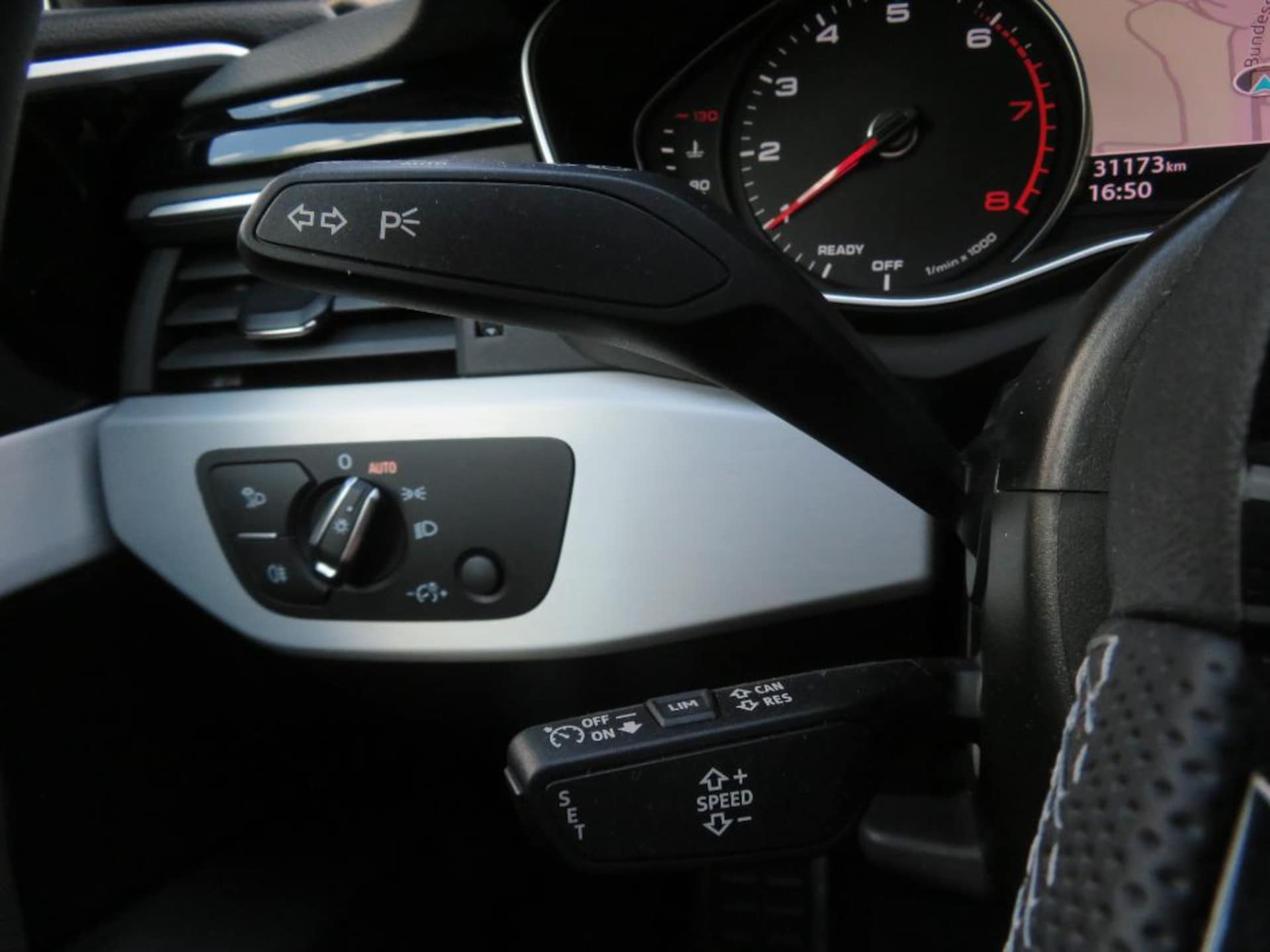 Audi A4 Avant S line
