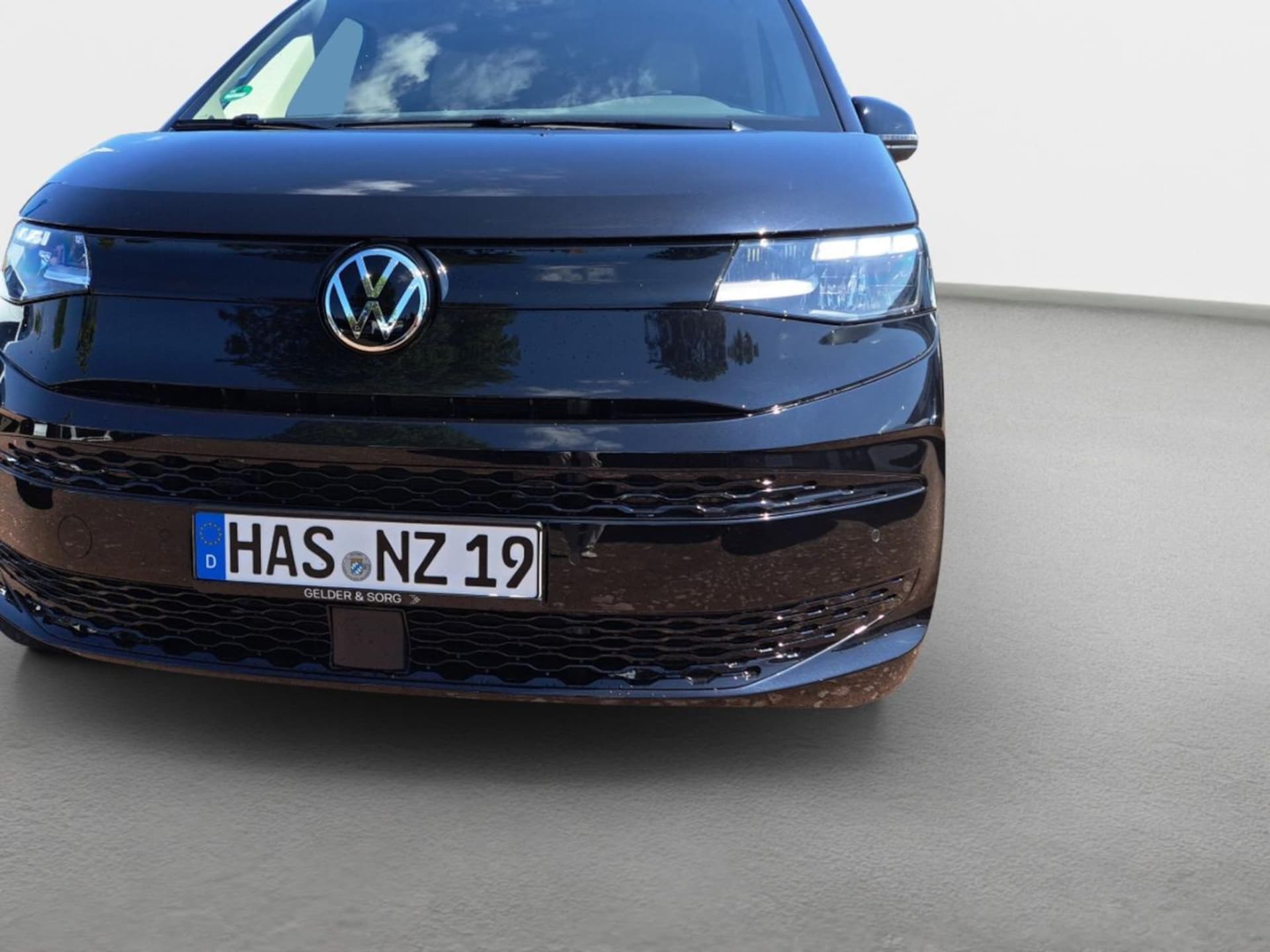 Volkswagen Multivan Langversion Basis-Modell