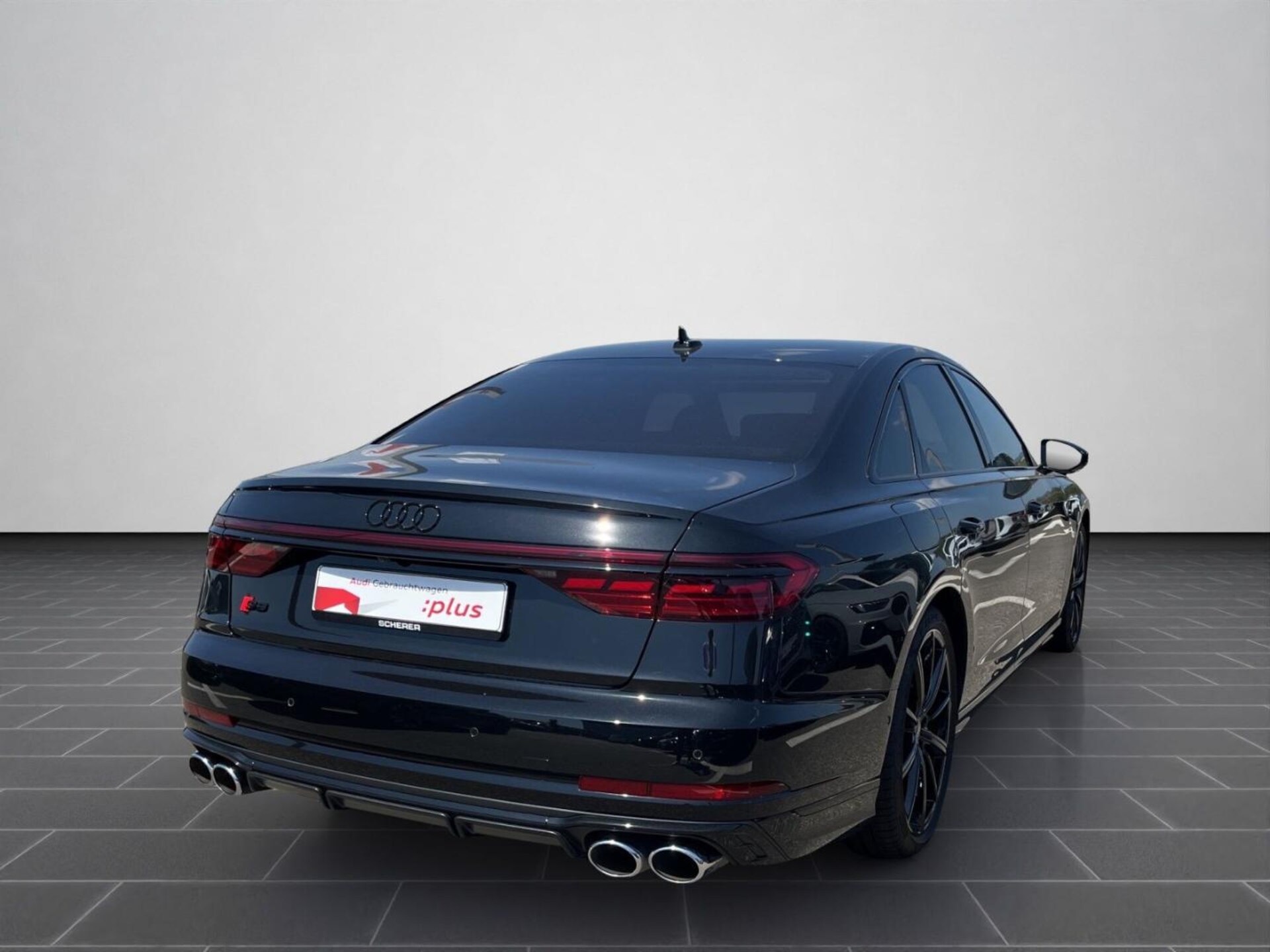 Audi S8