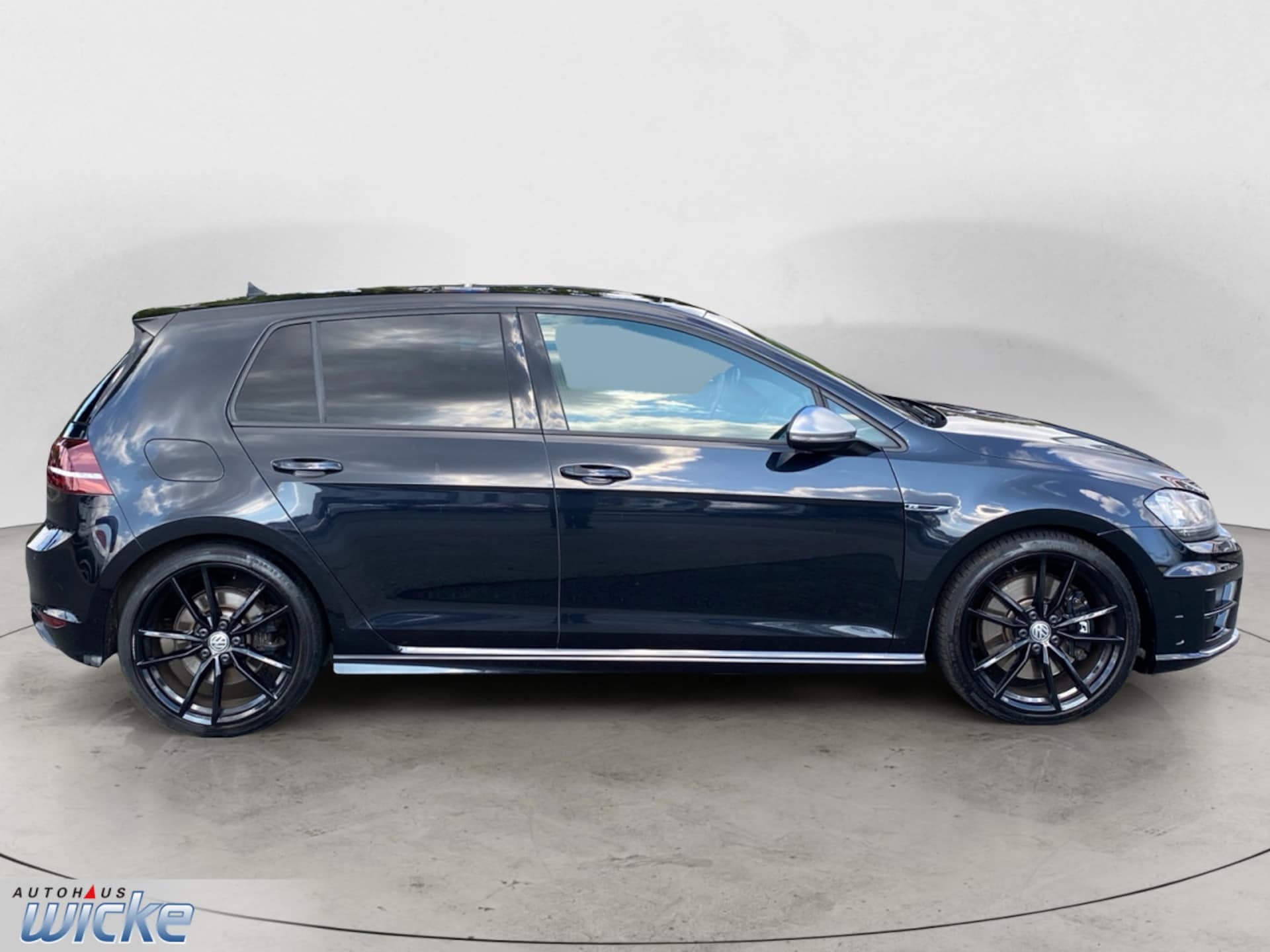 Volkswagen Golf R