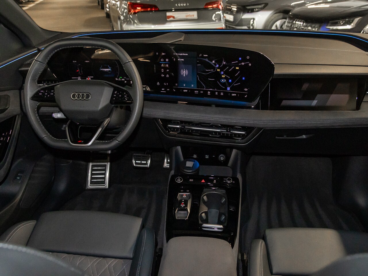 Image about Audi Q6 SUV e-tron e-tron quattro