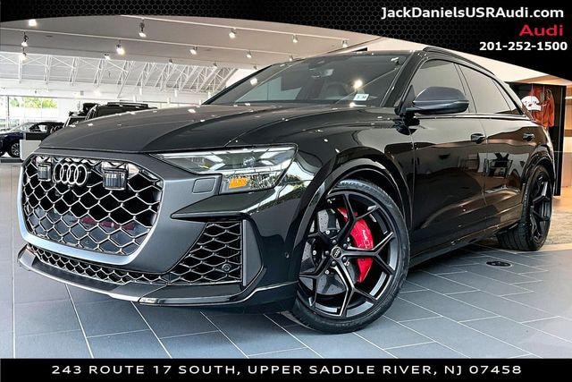 Photo of 2025 Audi RS Q8 SUV performance