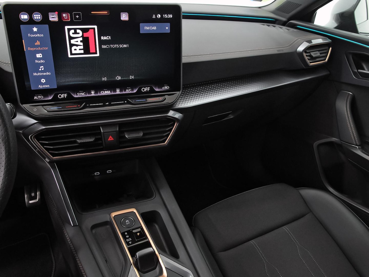 CUPRA Leon Sportstourer 1.5 eTSI DSG 110 kW (150 CV) — photo 10