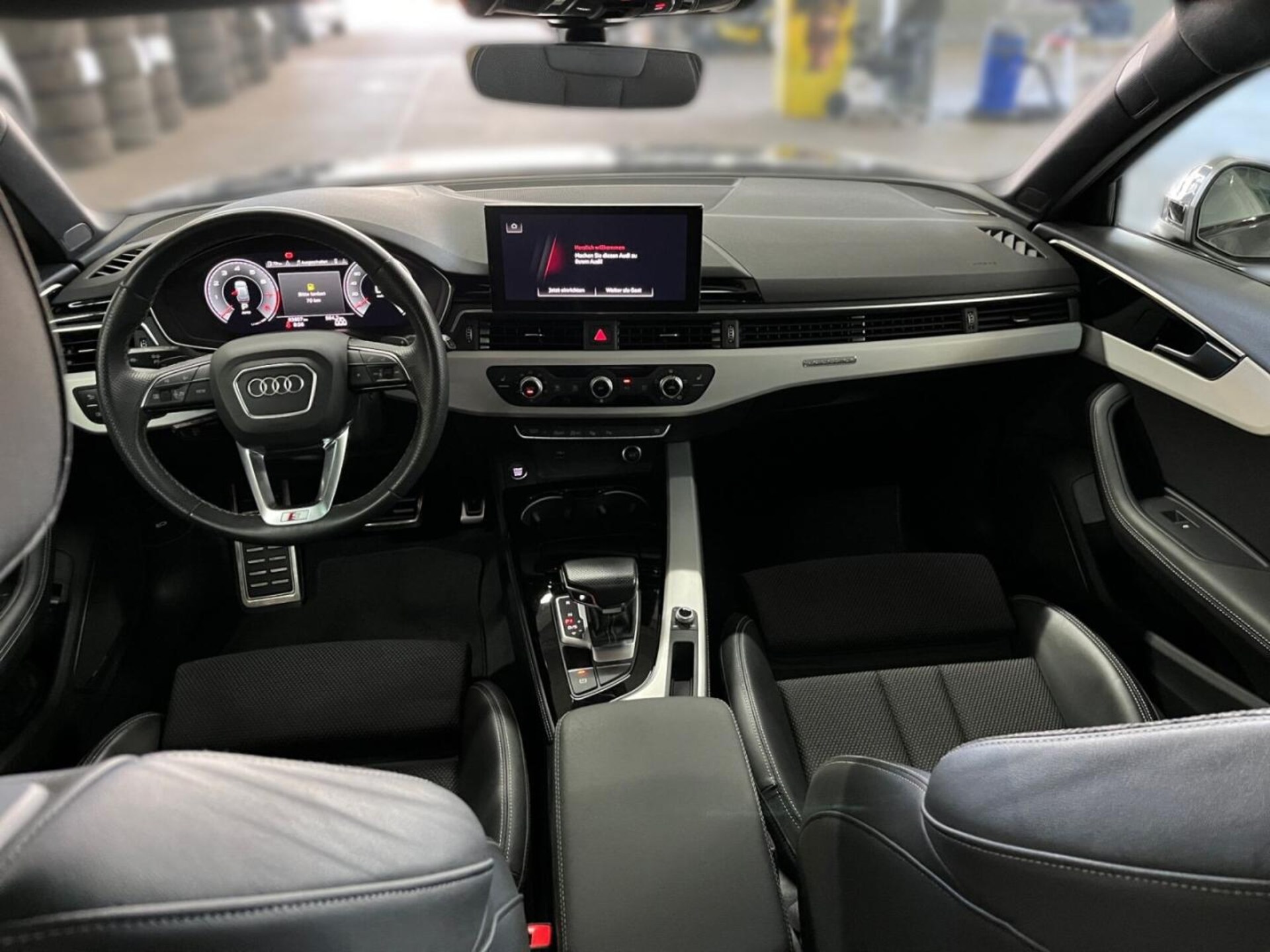 Audi A4 Avant S line