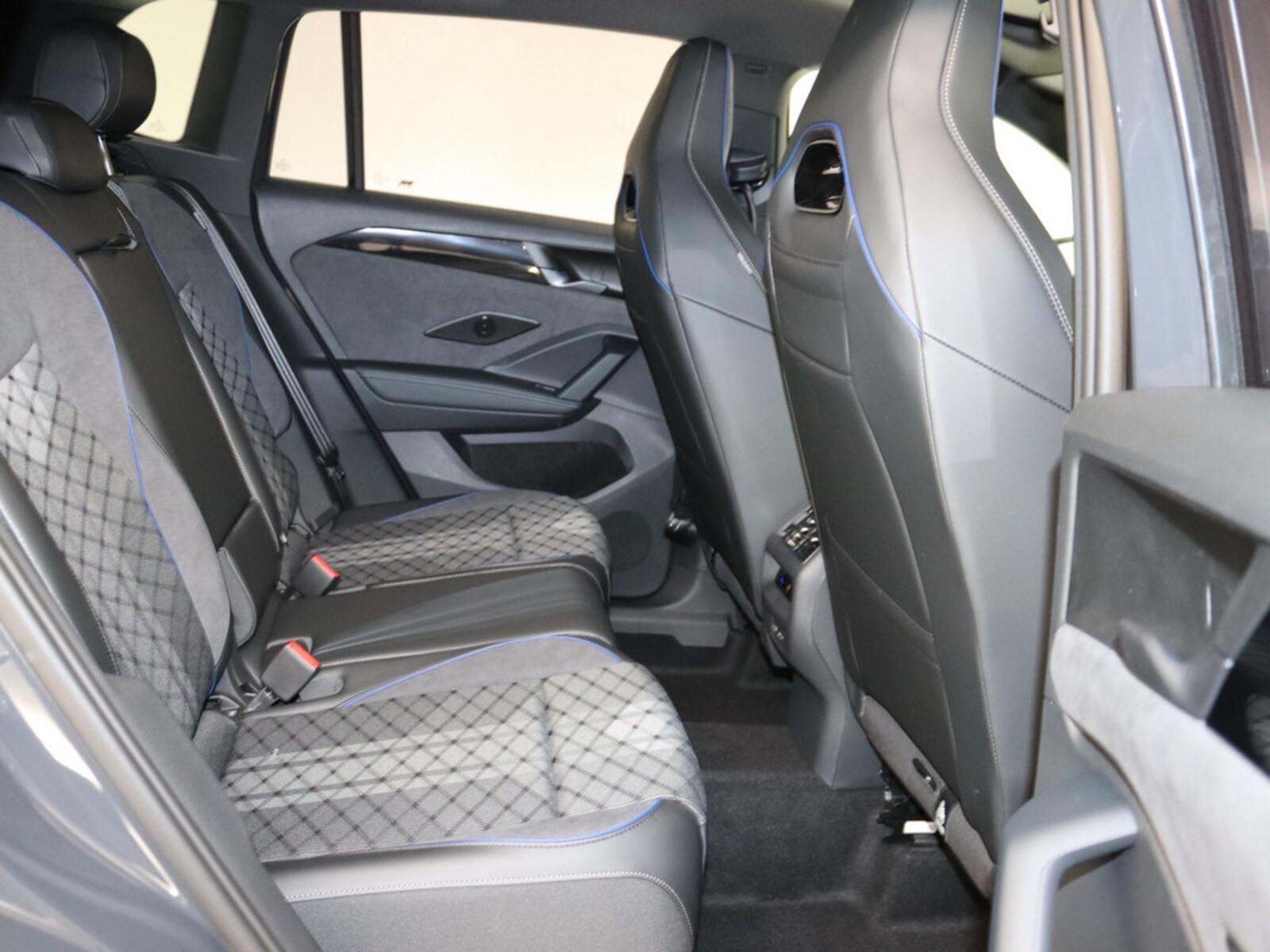 Volkswagen Tiguan – Bild 9