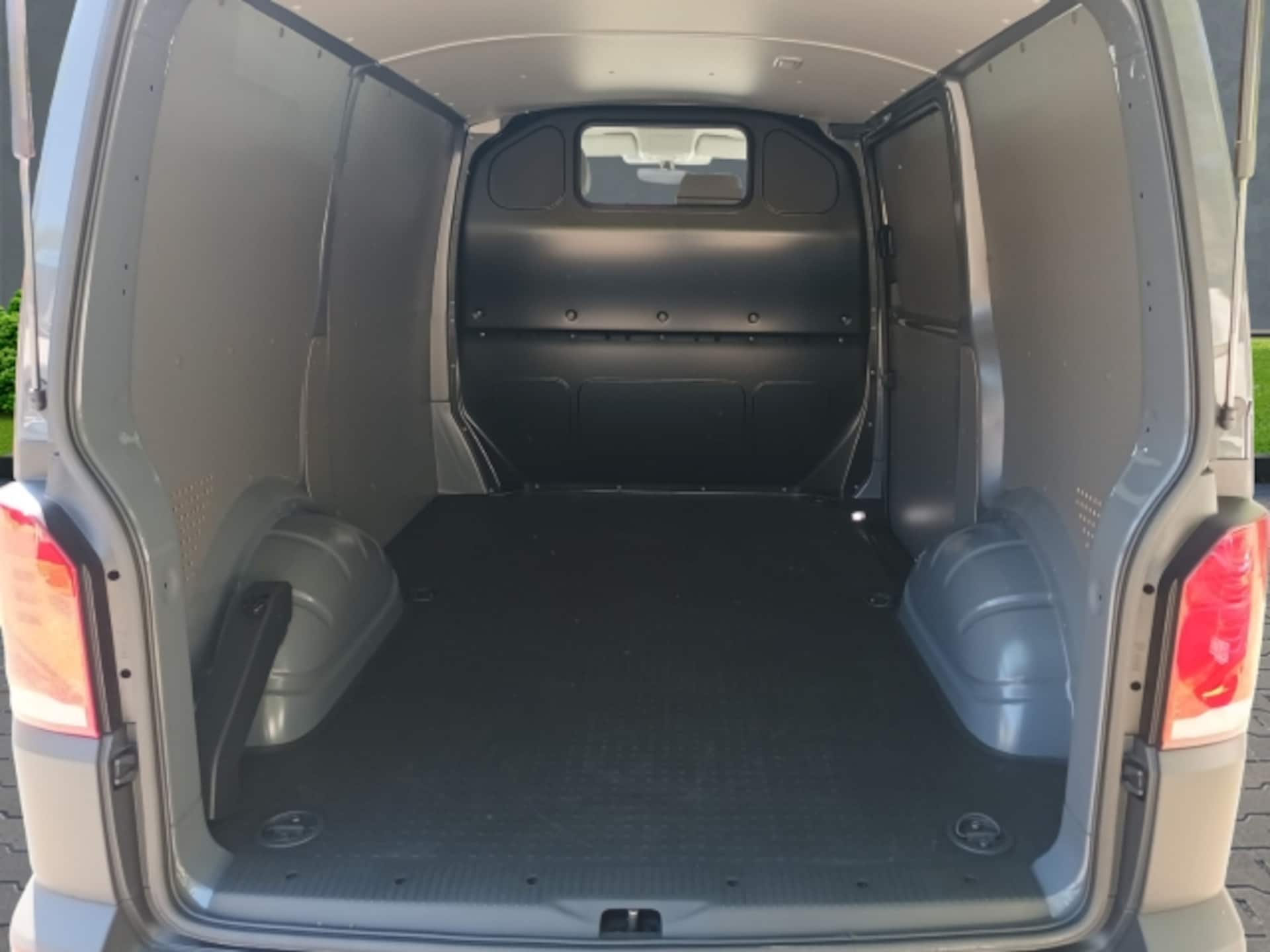Volkswagen T6.1 Transporter Kasten kurzer Radstand