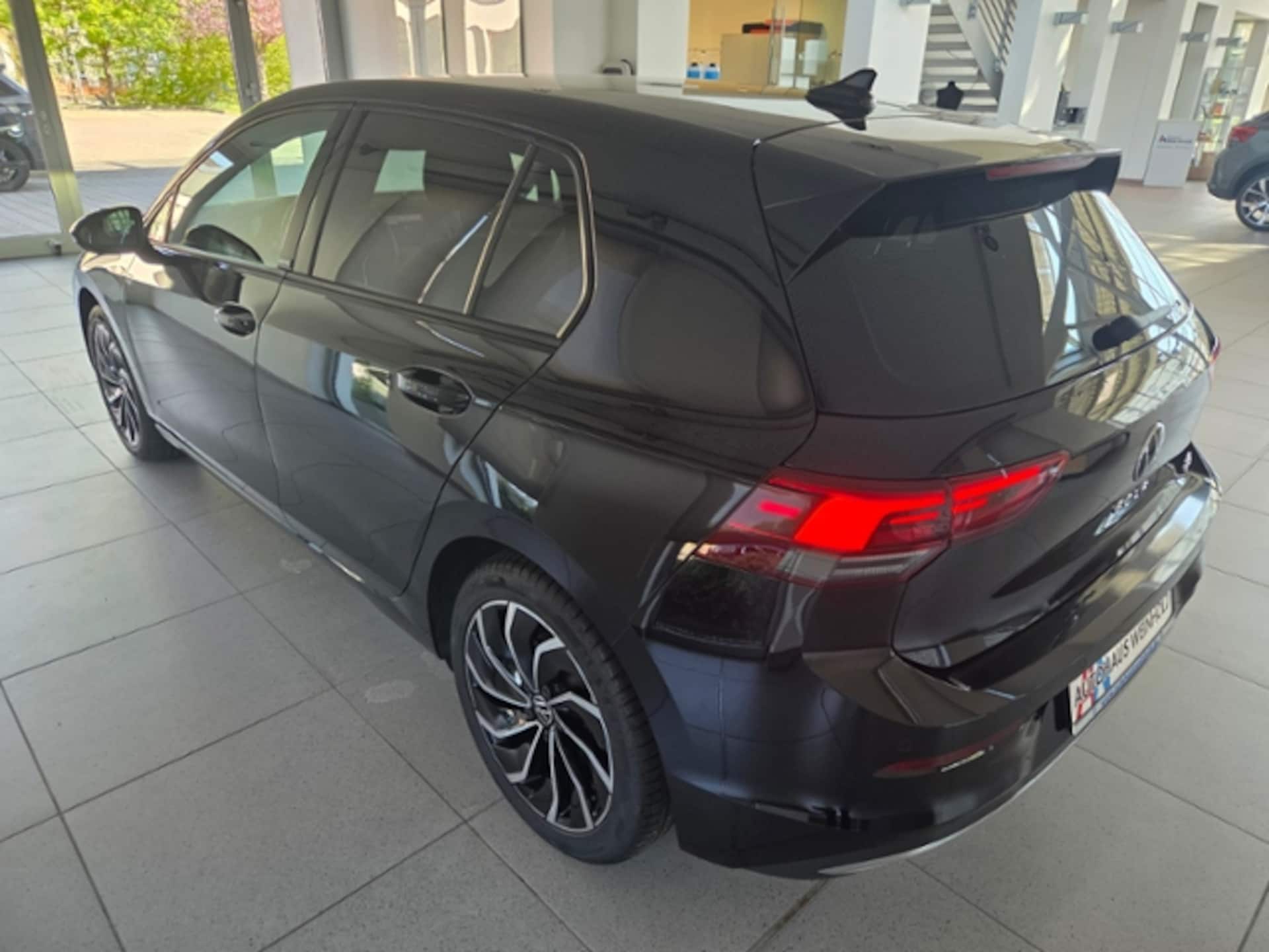 Volkswagen Golf MOVE