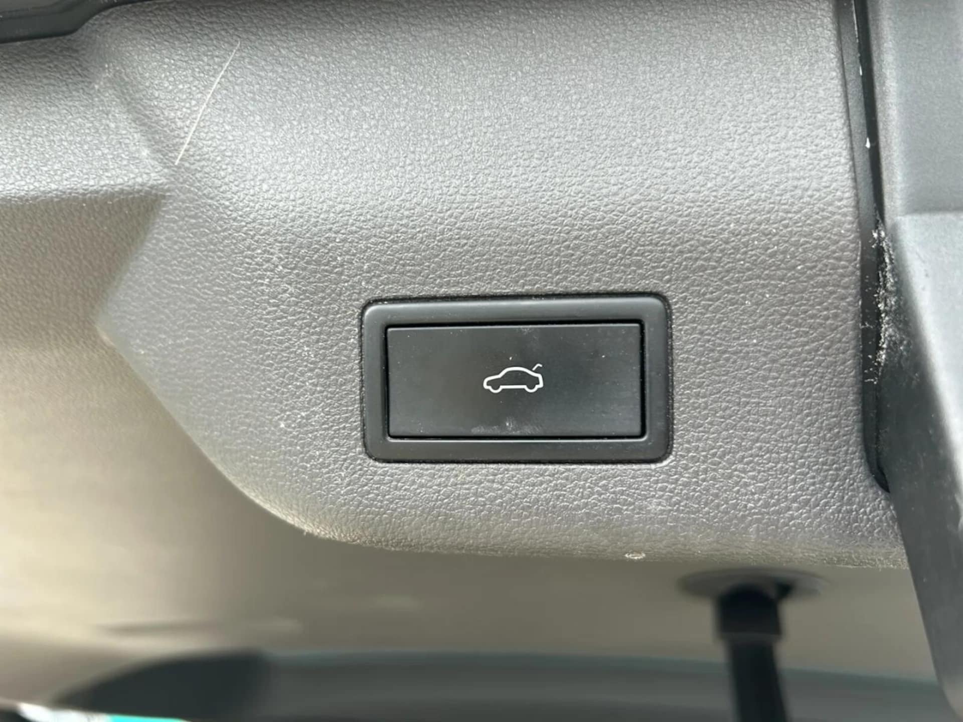 Volkswagen Multivan długi rozstaw osi Life