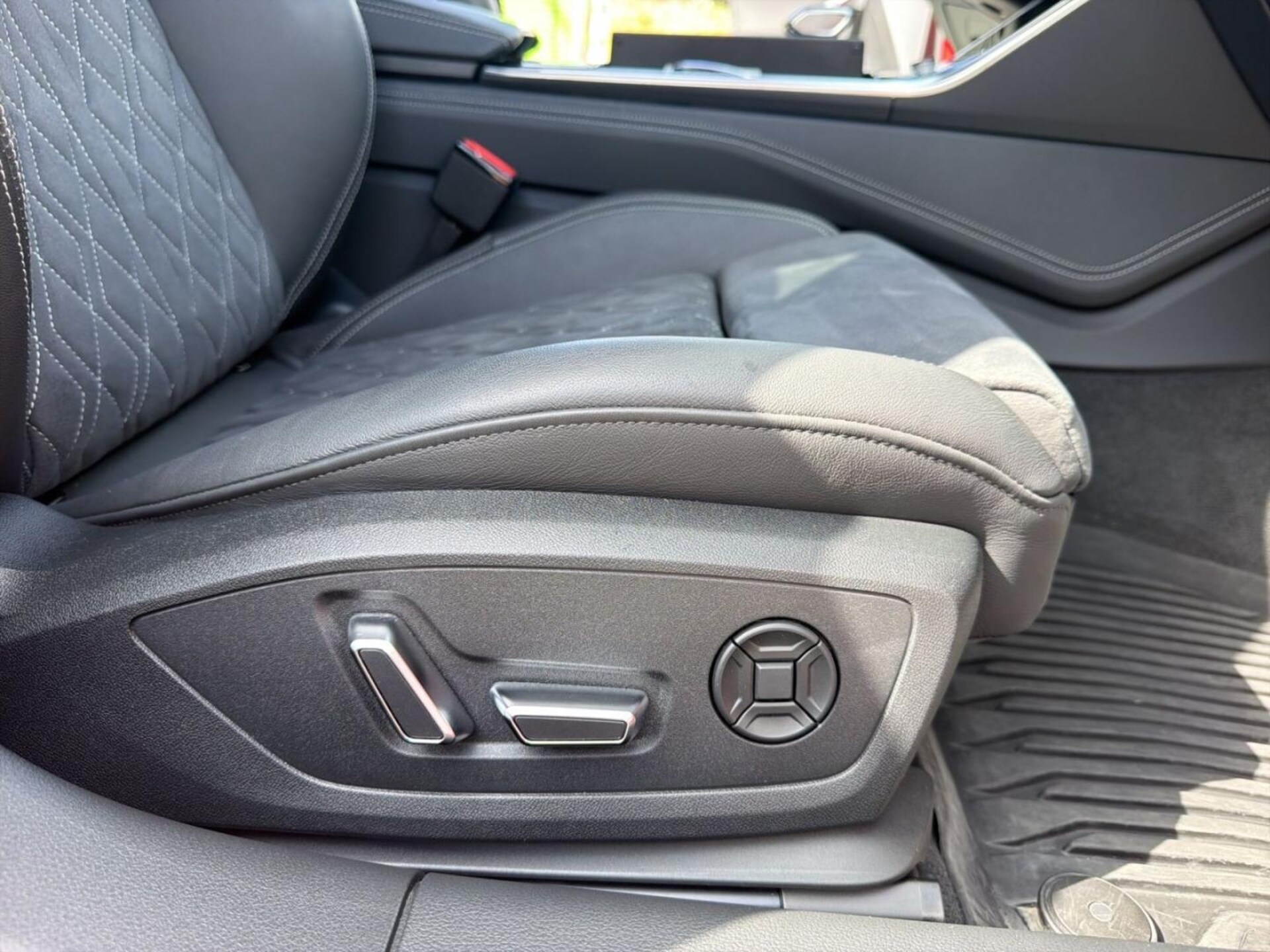 Audi S6 Avant