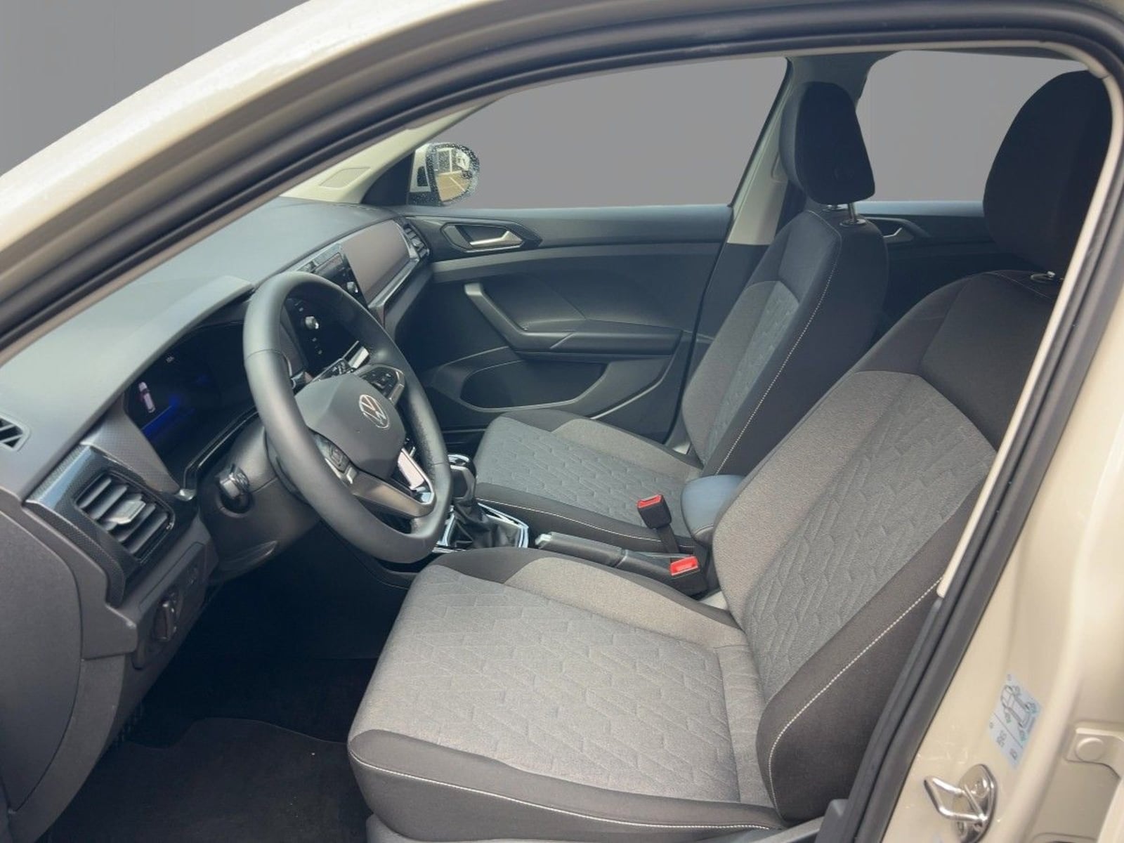 Volkswagen T-Cross – Bild 8