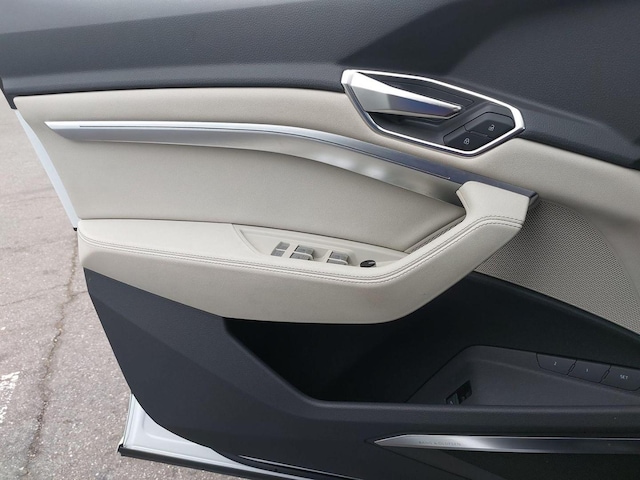 2024 Audi Q8 e-tron Premium Plus - Photo 30