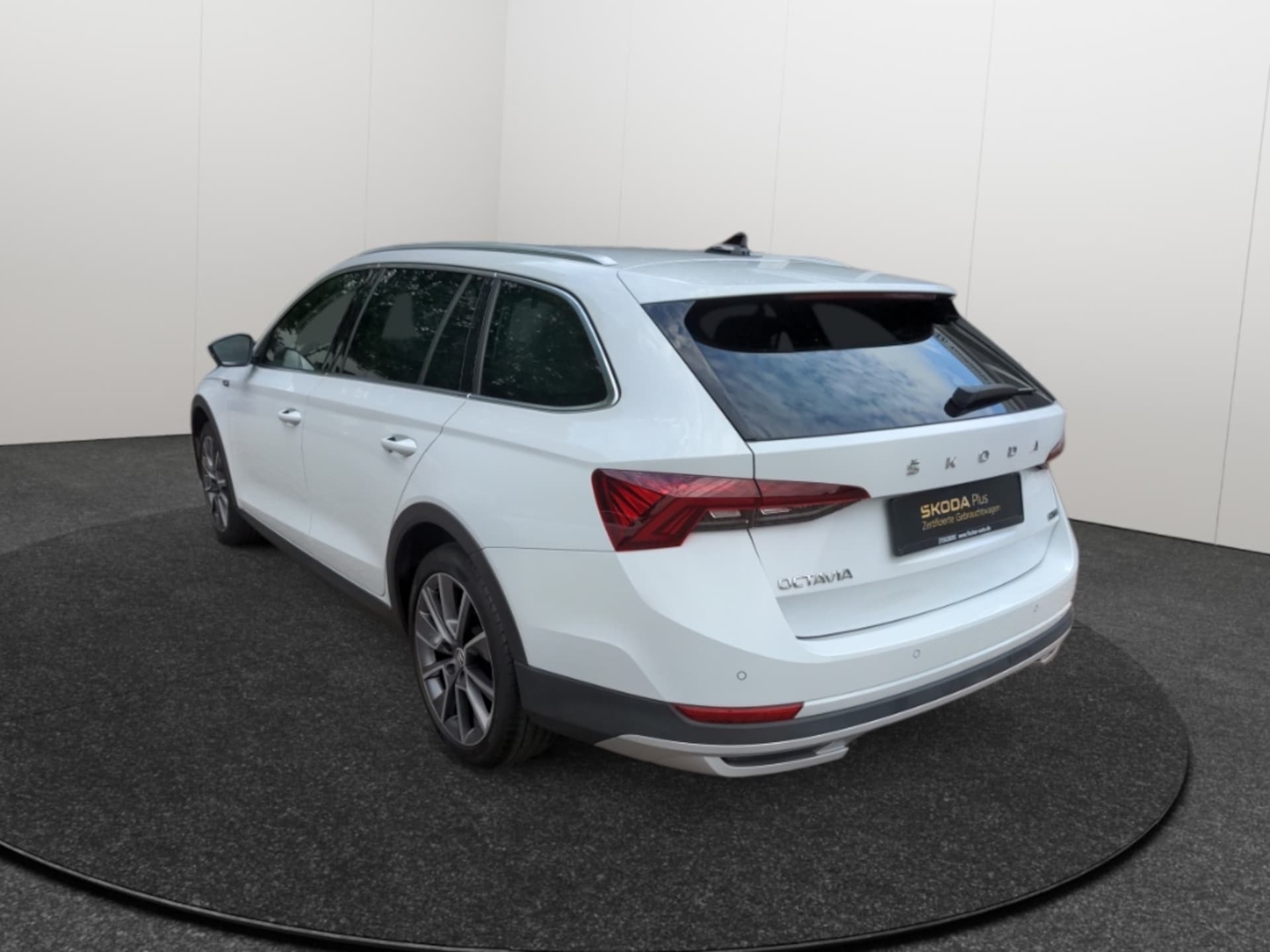 Skoda Octavia Combi SCOUT
