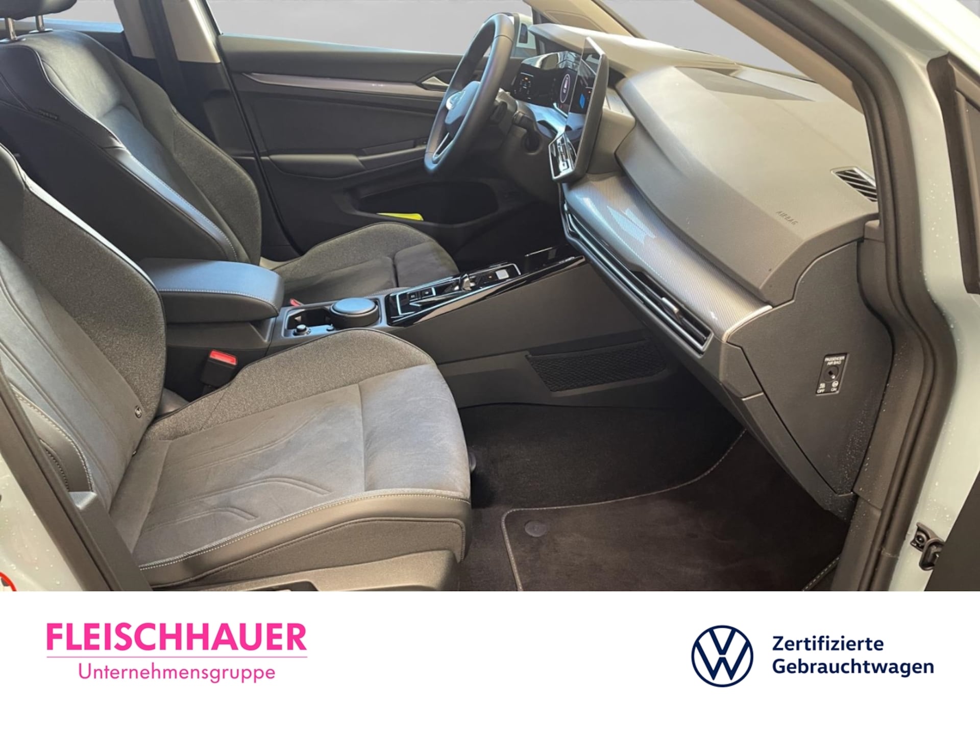 Volkswagen Golf Style