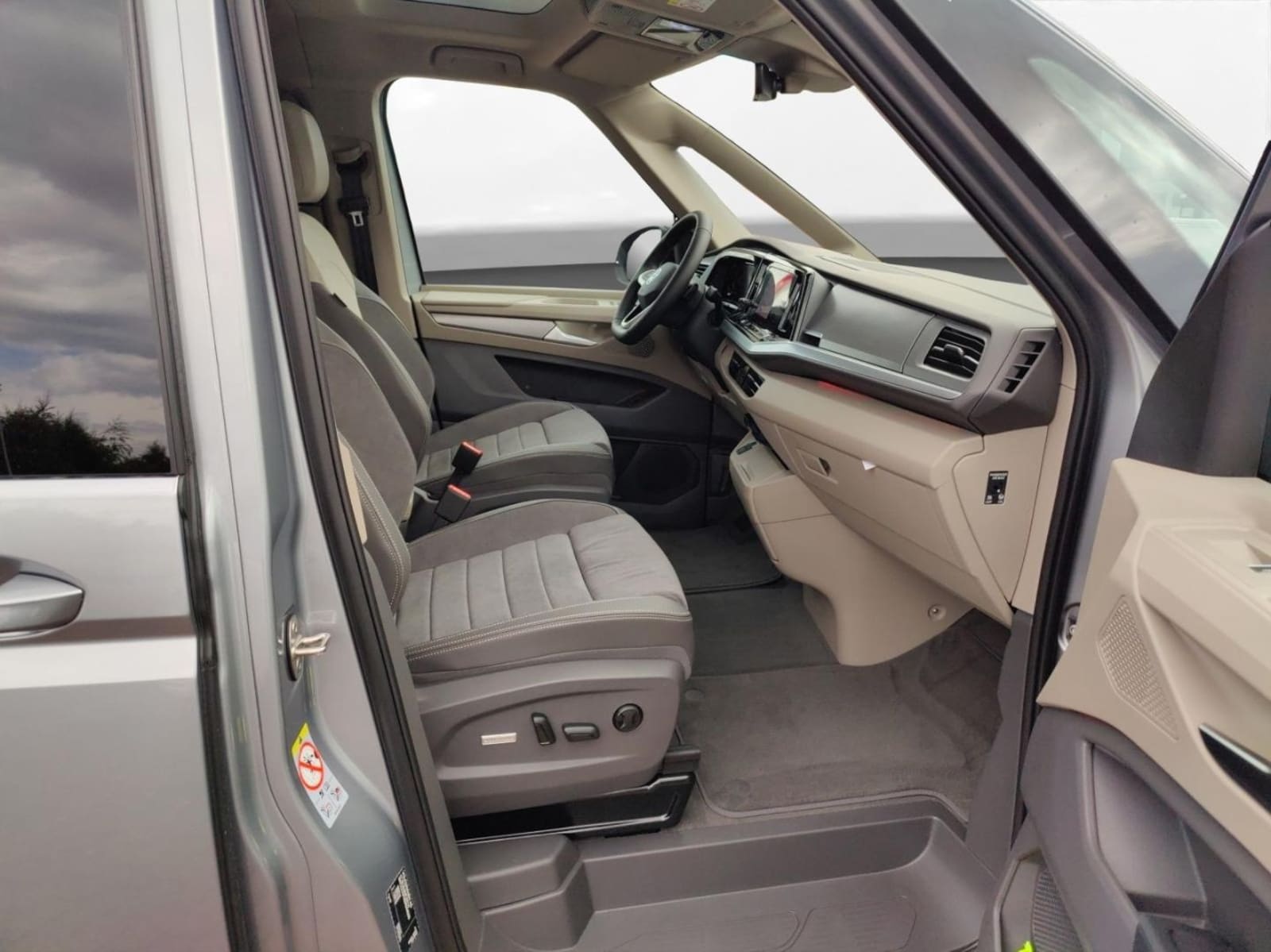Volkswagen Multivan Langversion – Bild 16