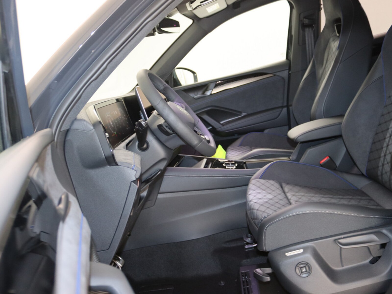 Volkswagen Tiguan – Bild 12