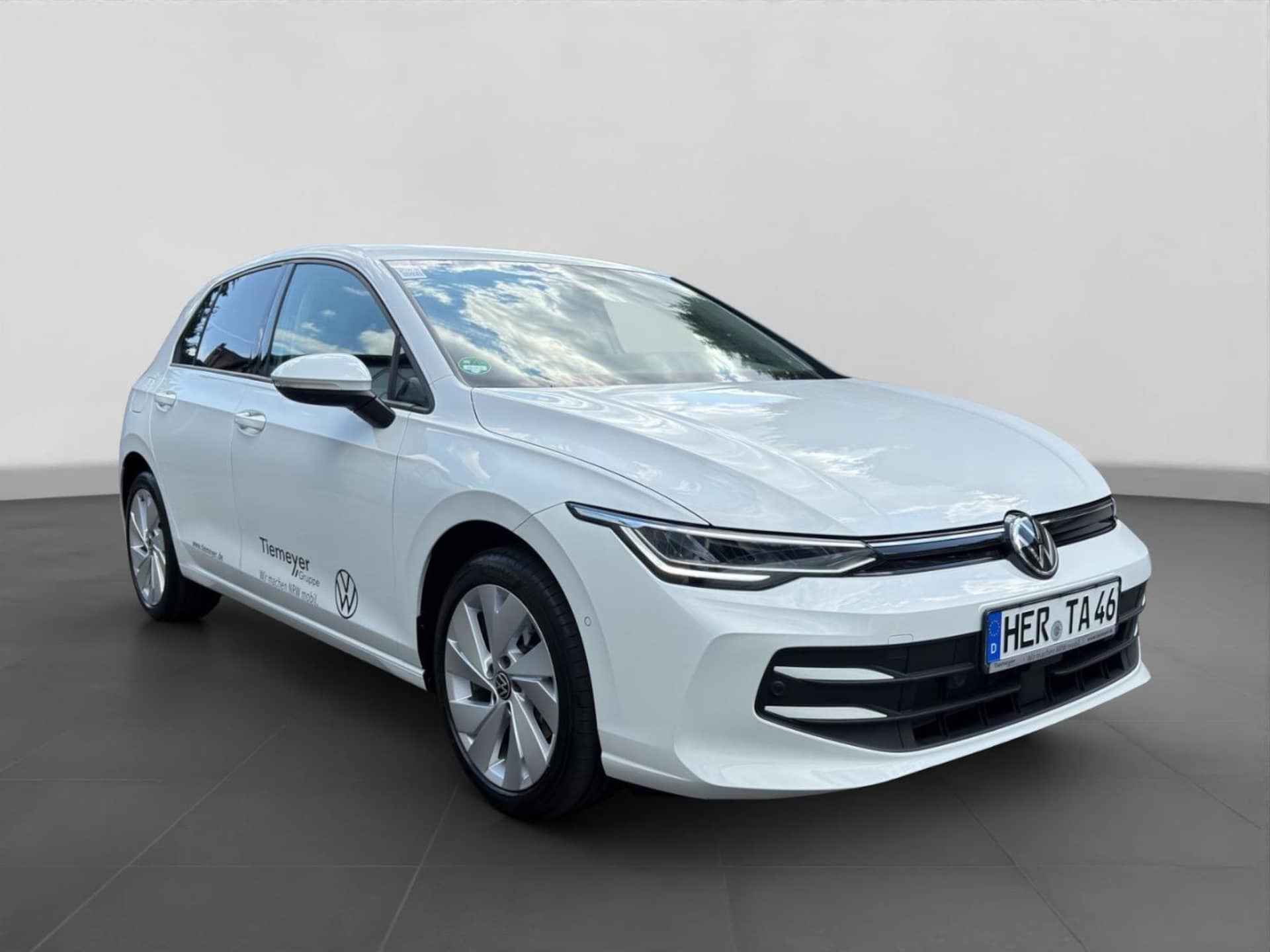 Volkswagen Golf Life