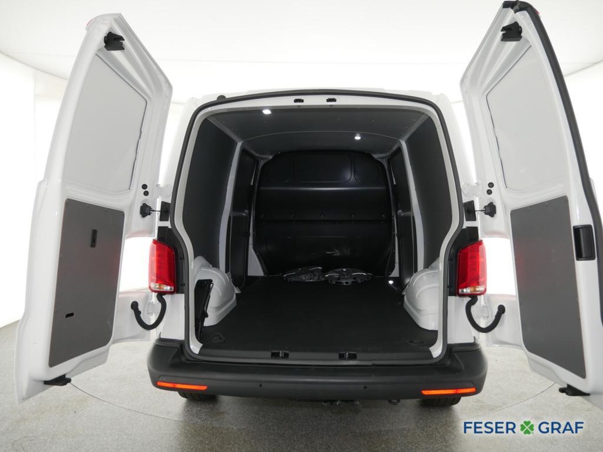 Volkswagen T6.1 Transporter Kasten langer Radstand
