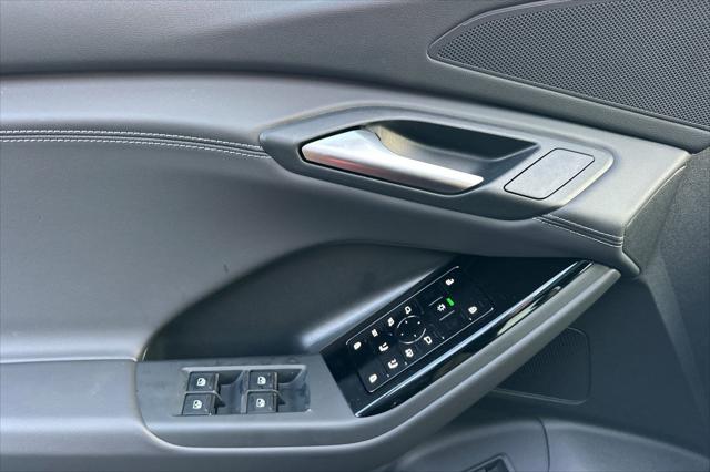 2025 Audi Q6 e-tron Premium - Photo 10