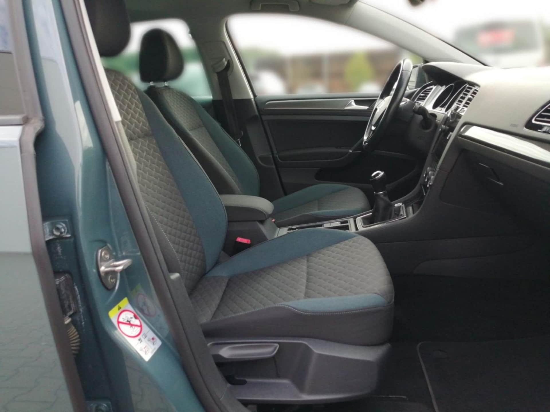 Volkswagen Golf IQ.DRIVE