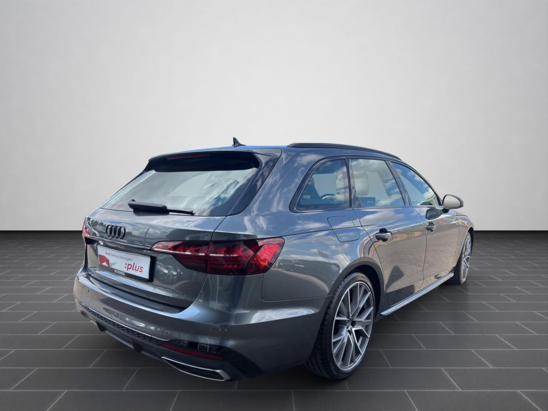 Audi A4 Avant S line