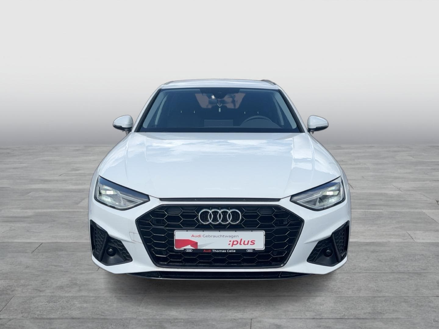 Bild über Audi A4 Avant S line 35 TDI S tronic - für weitere Informationen kontaktieren Sie den Audi Partner