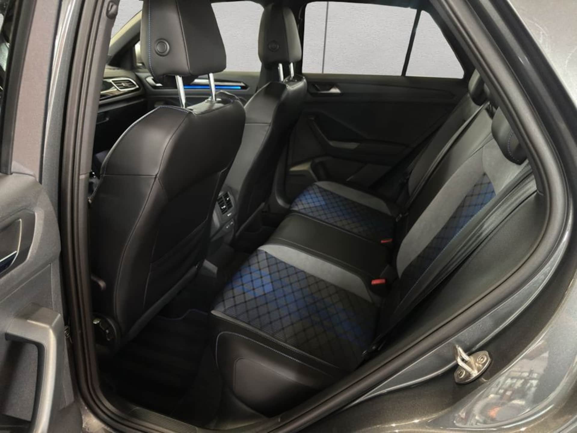 Volkswagen T-Roc R