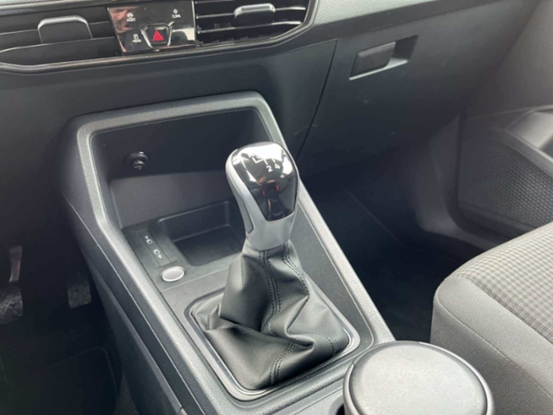 Volkswagen Caddy Basis-Modell