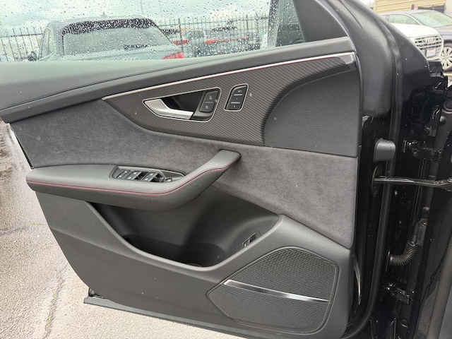 2026 Audi SQ8 Prestige - Photo 13