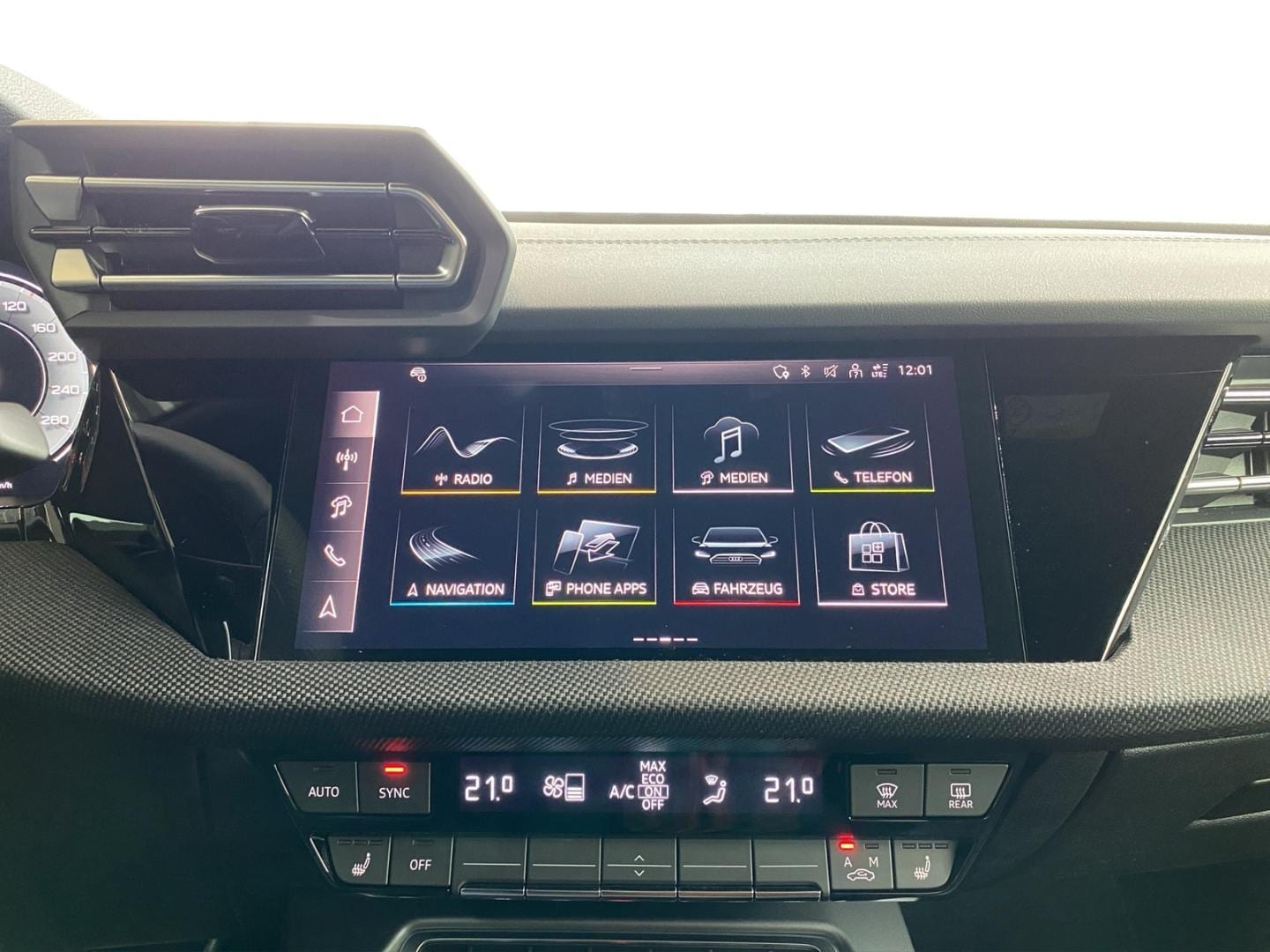 Bild über Audi A3 Sportback TFSI 110 kW S tronic - für weitere Informationen kontaktieren Sie den Audi Partner