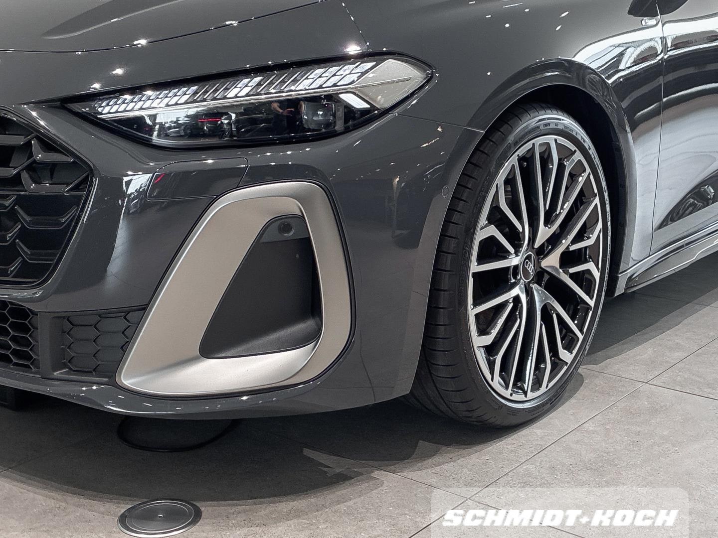 Bild über Audi A5 Avant TDI quattro 150 kW S tronic - für weitere Informationen kontaktieren Sie den Audi Partner