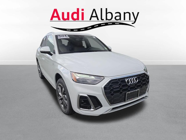 Photo of 2024 Audi Q5