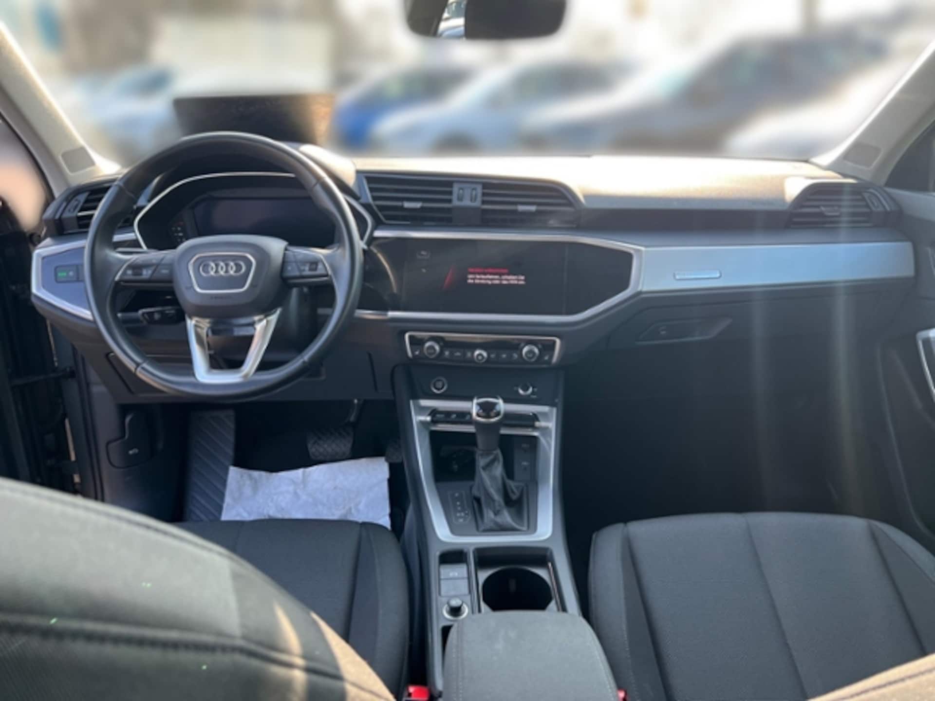 Audi Q3 Sportback S line