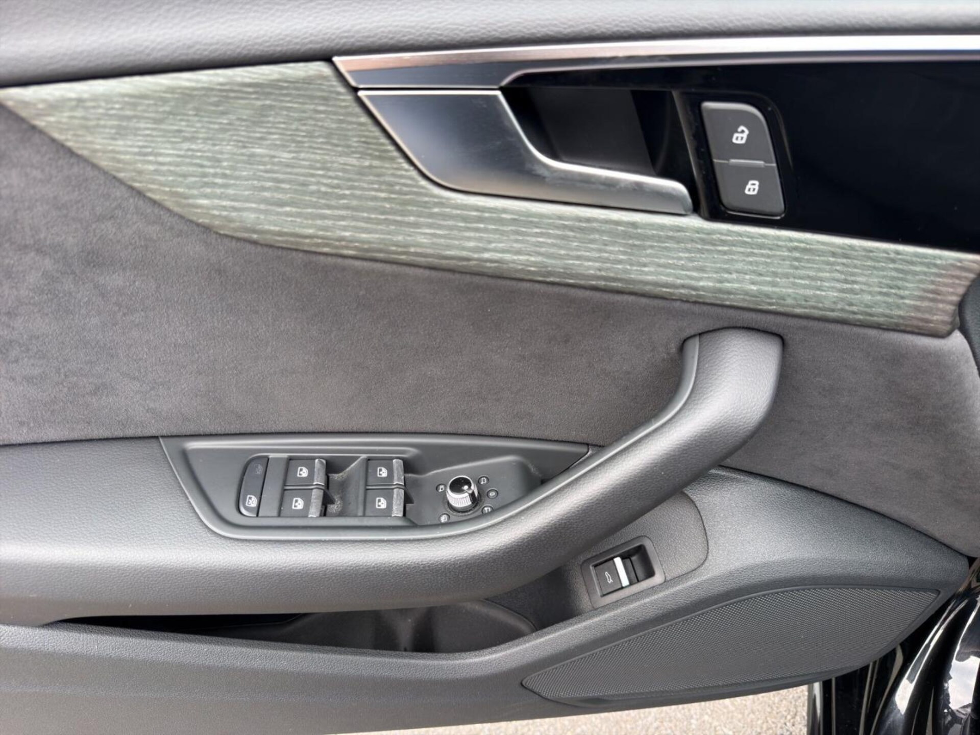 Audi A4 Avant S line