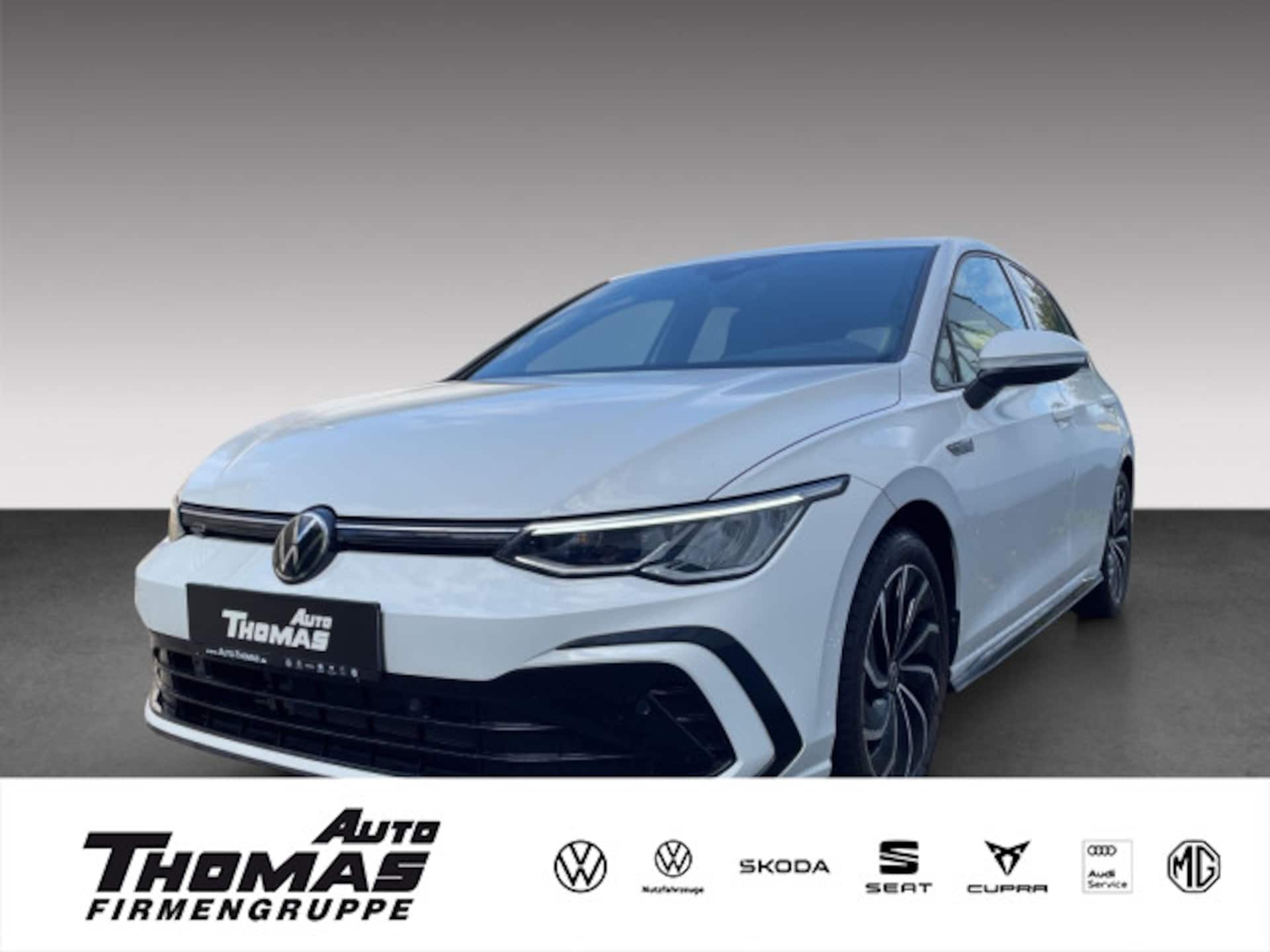 Volkswagen Golf 2022 — Golf VIII 1.5 l eTSI 7-Gang DSG R-Line LED DAB+