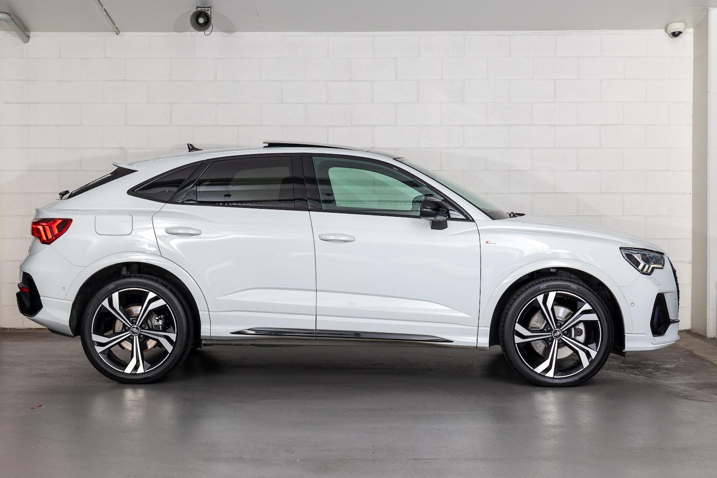 Image about Audi Q3 Sportback 40 TFSI quattro S tronic