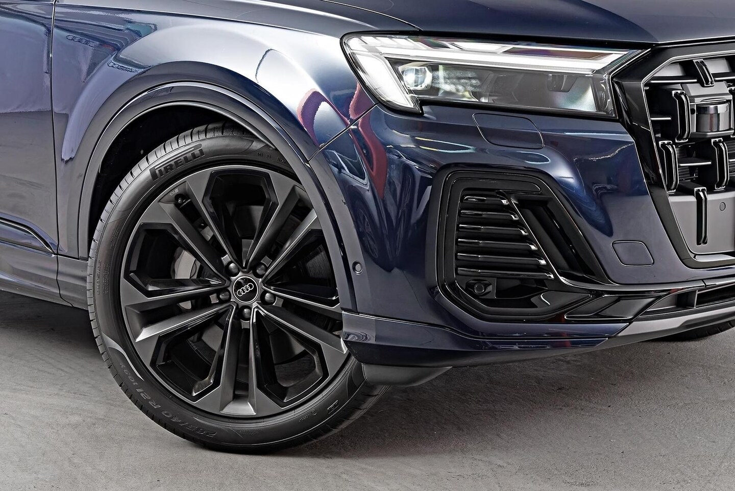 Image about Audi Q7 SUV TFSI quattro tiptronic