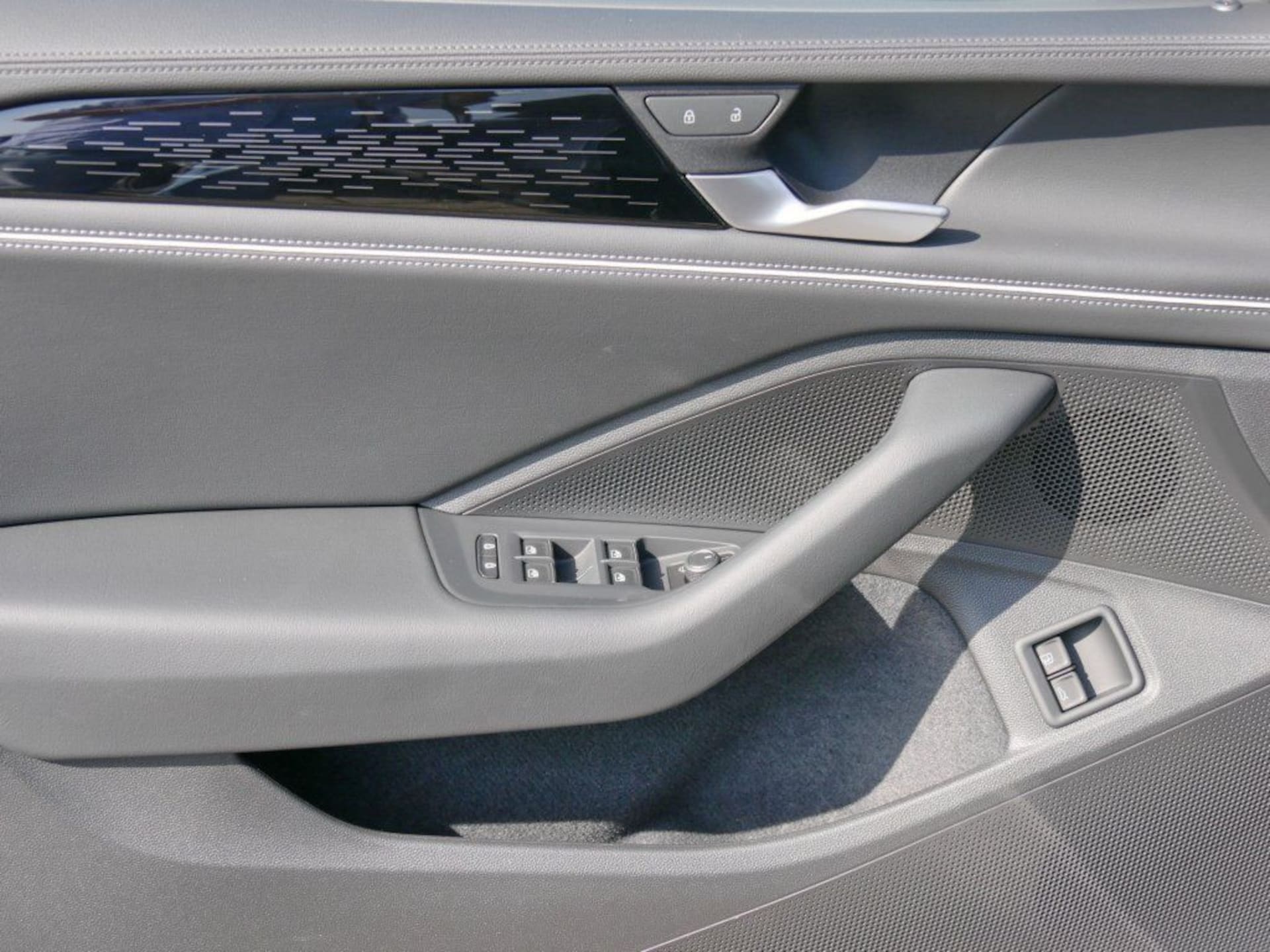 Volkswagen Passat Elegance