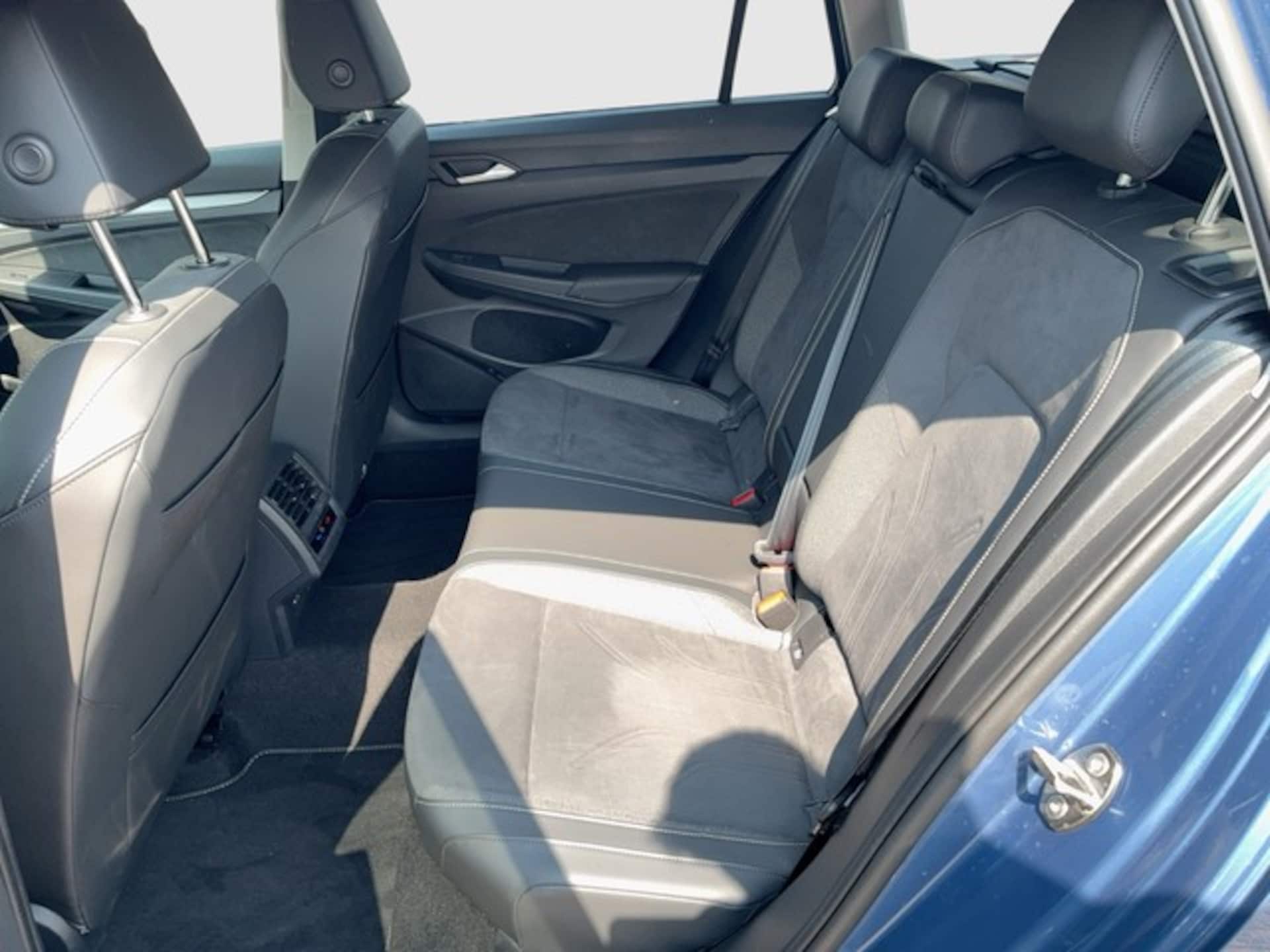 Volkswagen Golf Variant Style
