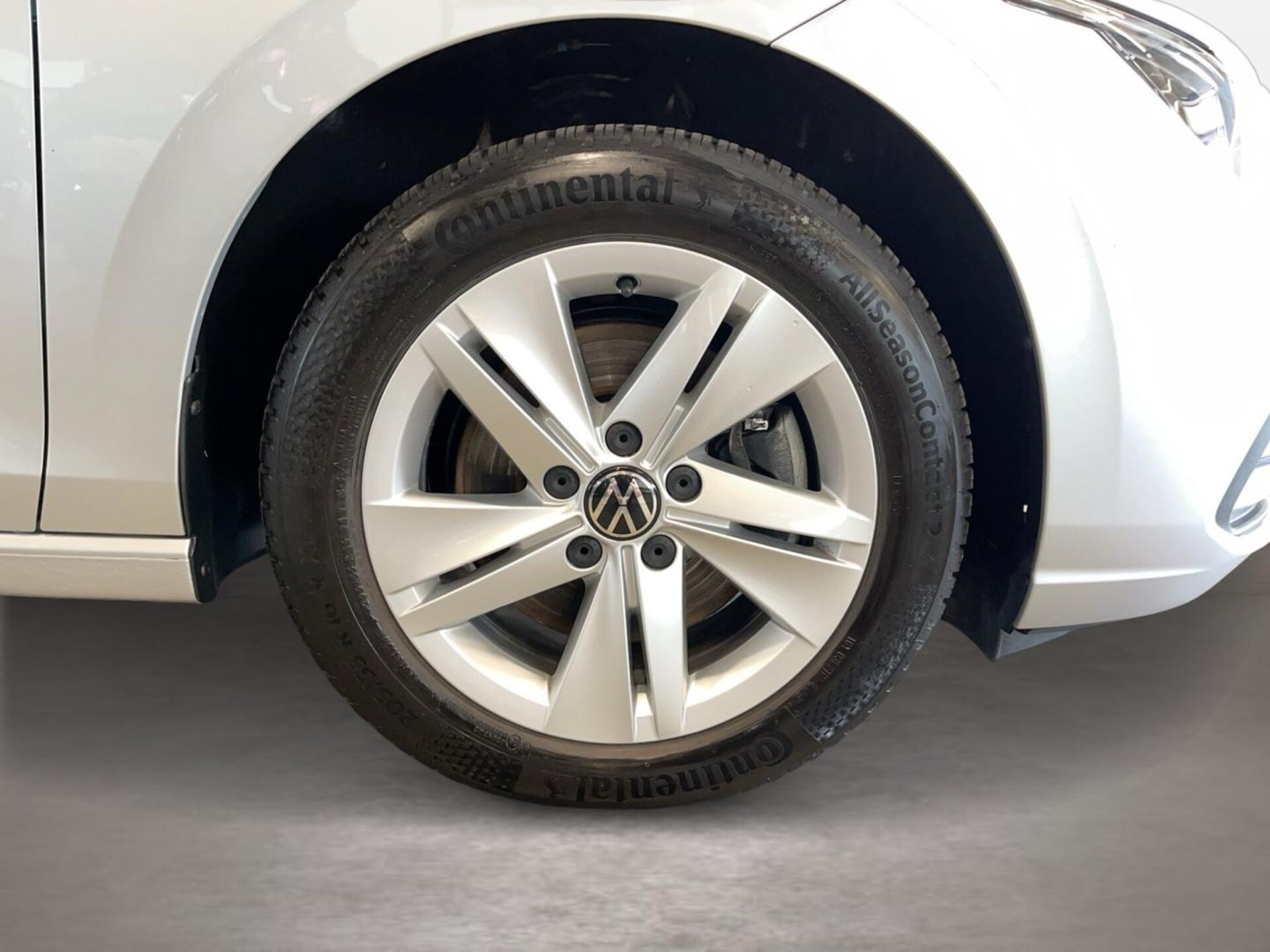 Volkswagen Golf Variant Life