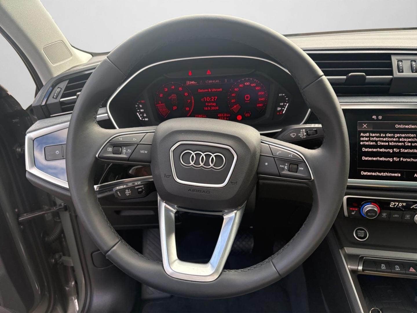 Bild über Audi Q3 TFSI 110 kW S tronic - für weitere Informationen kontaktieren Sie den Audi Partner